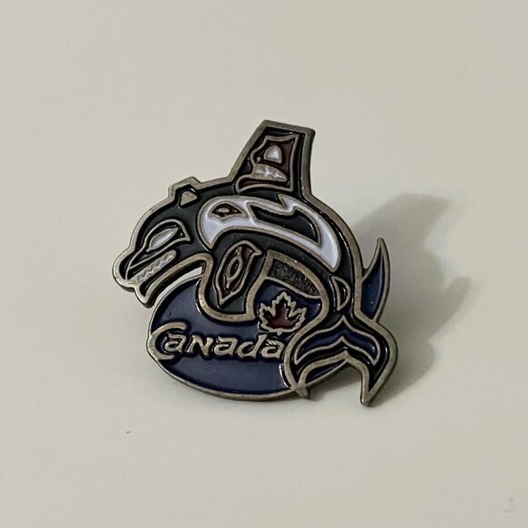 Vintage Crazy Canuck Native Orca Whale Canada Pin Made in Taiwan - Picture 7 of 7
